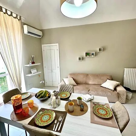 La Reggia Del Sol לינה וארוחת בוקר 4*